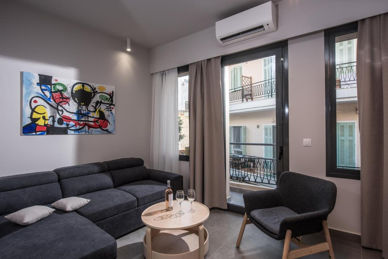 Jacuzzi Suite Piazza Dei Leoni イラクリオン エクステリア 写真